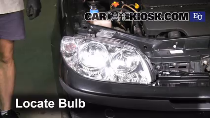 2003 Fiat Punto EX 1.3L 4 Cyl. Turbo Diesel Lights Highbeam (replace bulb)